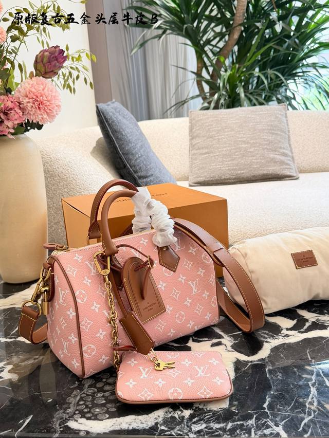 Lv Speedy p30 Pink HandbagThe Lv Speedy p30 pink handbag is a limited edition fr
