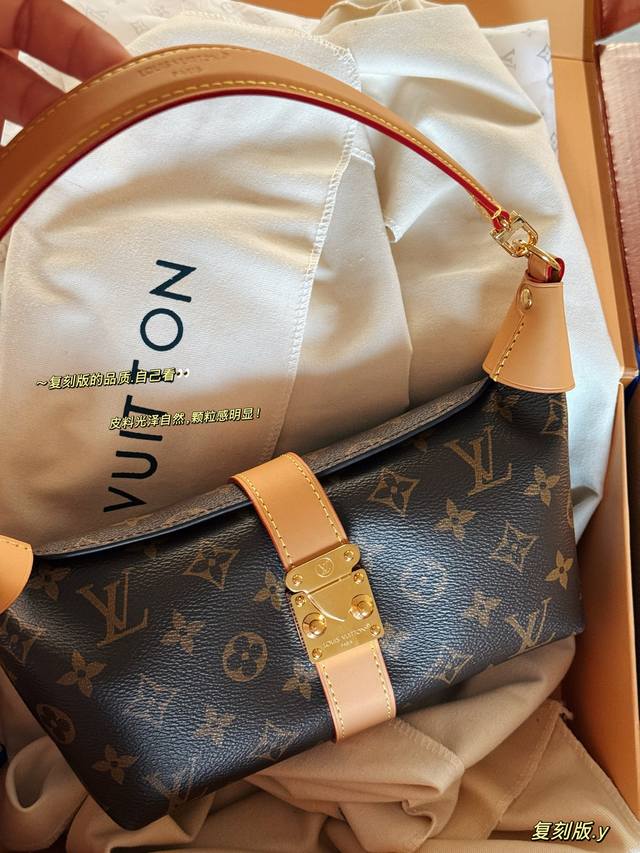 Replica with Box Size: 21.5*12Cm New Mia Dumpling Bag from L's Brand Small Lunch