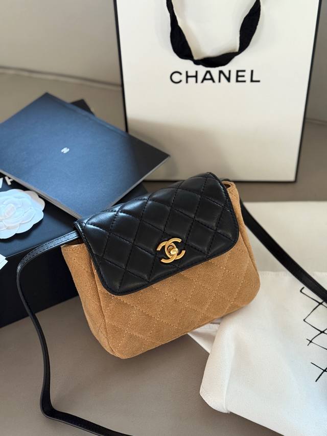 Comes with box Size: 20*16Cm Vertical 25A A bag you'll fall in love with at fir