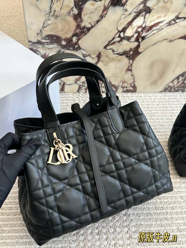 Original cowhide leather Size: 28*21Cm 24*15Cm The super popular Toujours tote b