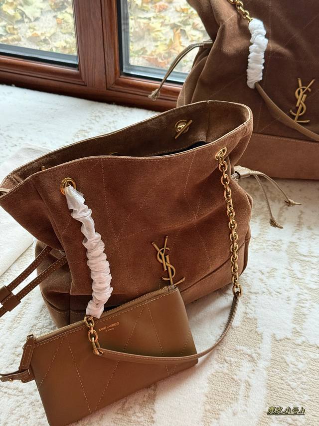 Comes with a suede box Size: 27*29Cm Small 35*35Cm Large YSL YSL shopping bag S