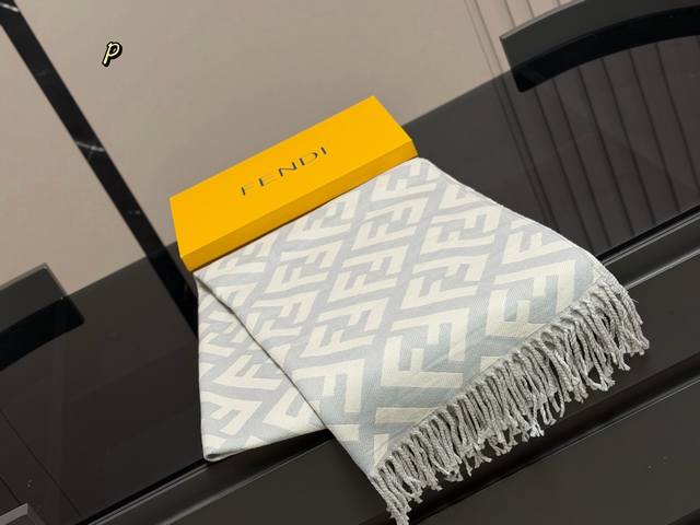 Comes with box Size: 45*190Cm It's getting colder! A scarf is really needed at