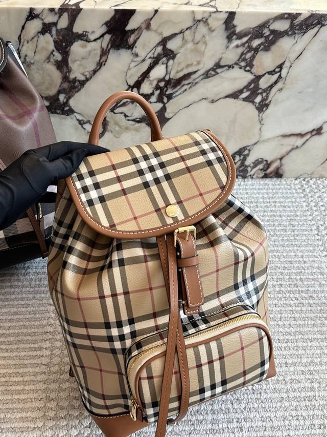 Super cute plaid backpack Finally, finally arrived! This classic plaid women's b