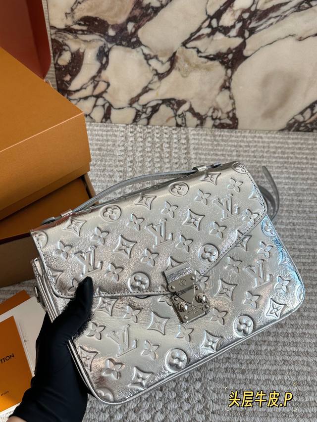 Top-grain cowhide with box Size: 25cm High-quality L'Or