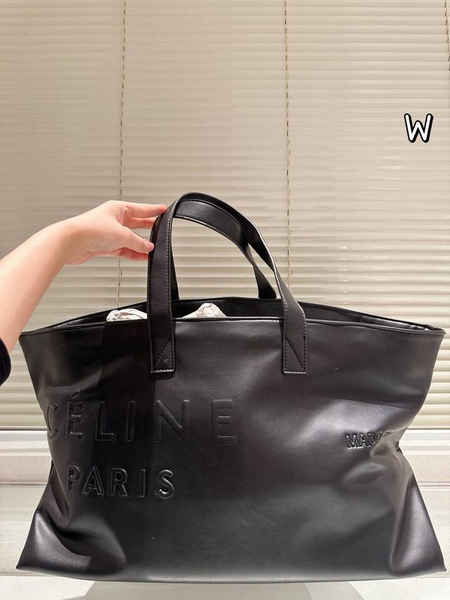 Celine Thoth size 53.32 DDD