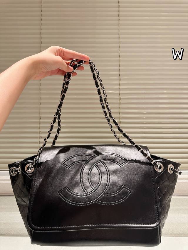 Original Fabric Chanel Shoulder Bag A delightful surprise when worn Sophisticat