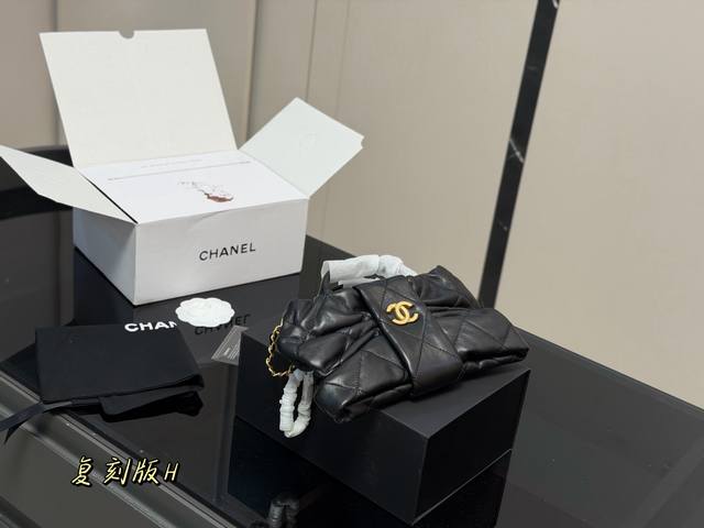 Comes with a folding box Size: 28*15Cm Chanel 25K New Bow Chain Bag