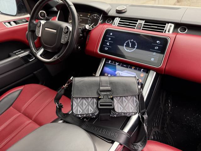 High-end new "Dior" shoulder bag, Dior crossbody messenger bag, Dior Hit The Ro