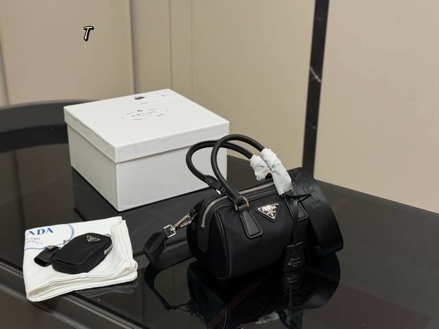 Comes with box Prada 3-in-1 Boston Pillow Bag Nylon So cool and cute, only this