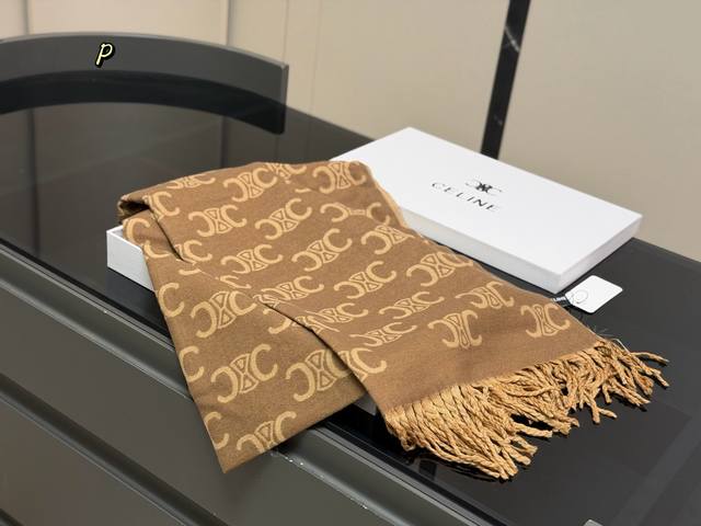 Scarf with Box Size: 180cm*38cm Celine Scarf The most gentle color scheme Super