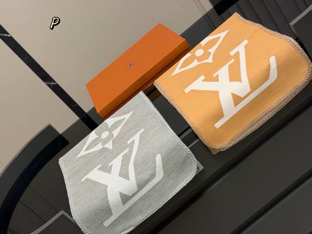 Box Included Size: 30*180Cm It's getting colder! A scarf is really needed at ni