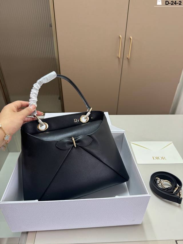 Cowhide D-24-2 Size 28