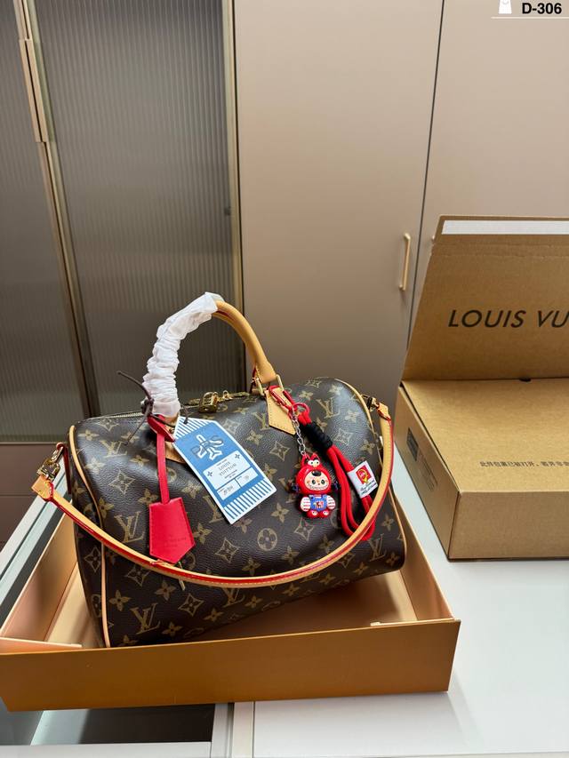 Comes with pendant D-306 Size 30