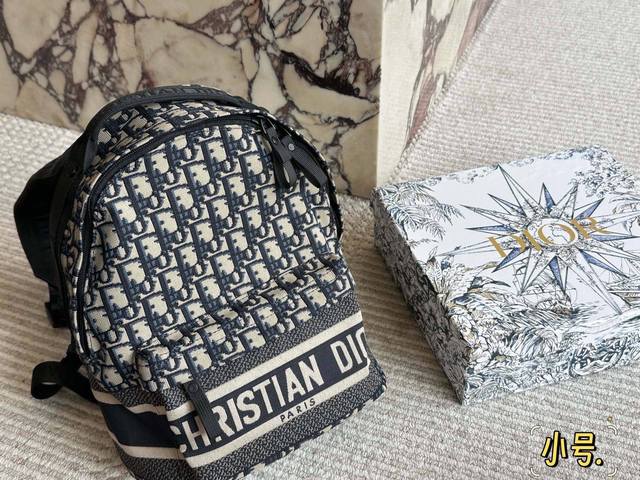 Comes with Box May Day Holiday Travel Size: 32*24Cm Dior Monogram Backpack A su