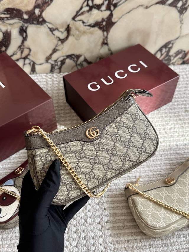 Replica Leather Gucci Ophidia Mini Mahjong Bag Its palm-sized design is so cute!