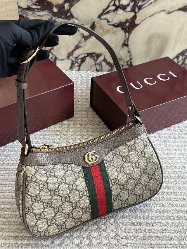 with box The new Gucci Ophidia monogram underarm mahjong bag is sure to be a hit