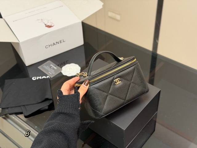 Comes with a folding case Upgraded quality Size: 17.11cm Chanel Small makeup ca