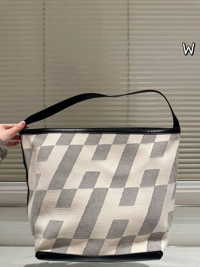 Hermes canvas bag Size 28.31 DDD