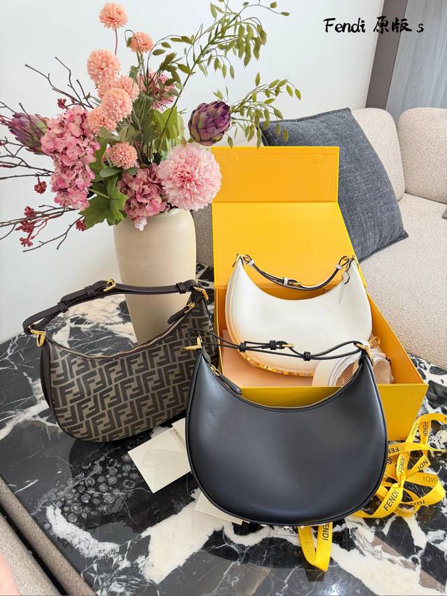 Fendi Fendigraphy Underarm Bag The Fendi Fendigraphy underarm bag features a cla