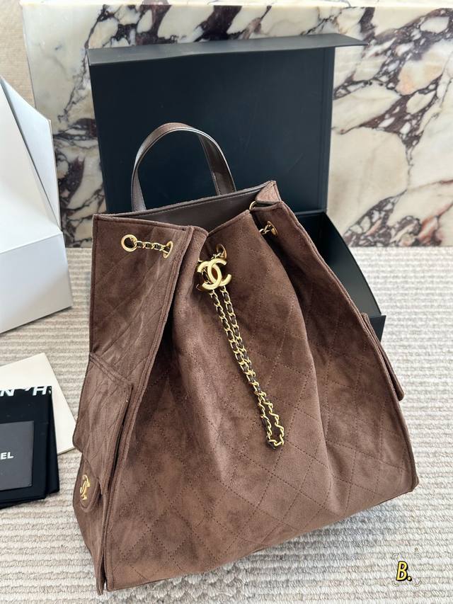 Box Included Chanel 25S Hobo Small Size is Absolutely Stunning This year's Chane