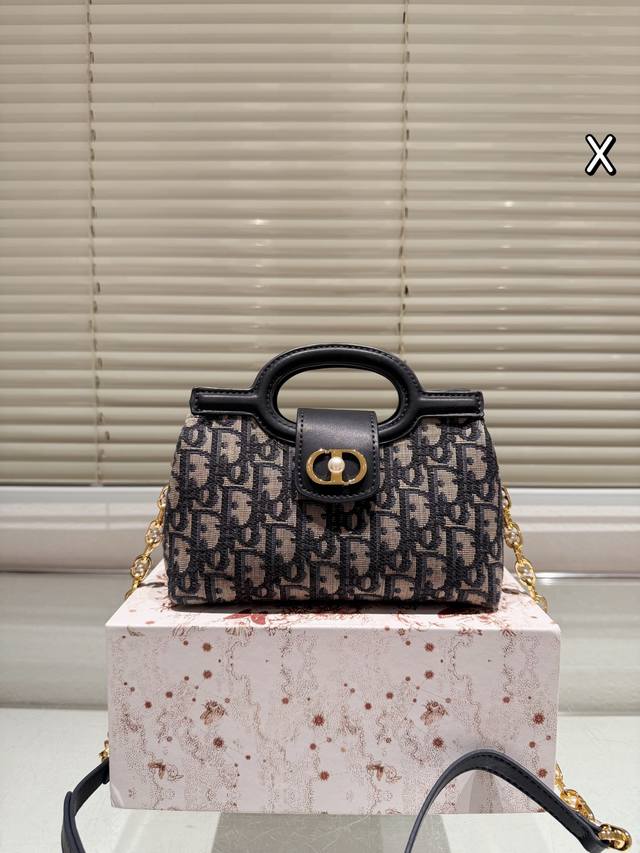 Replica Dior Jolie Top Handle Fz Dior Jolie Top Handle handbag, white lambskin w