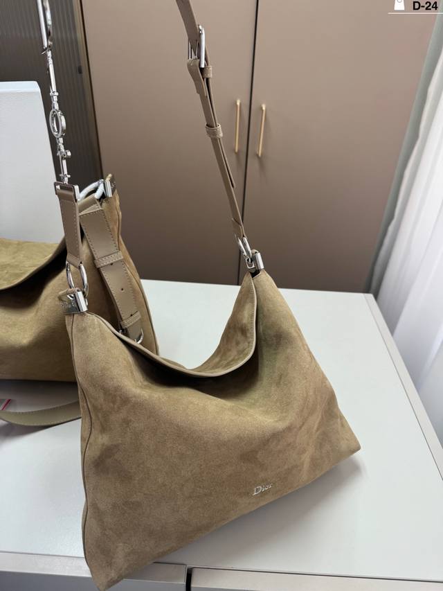 Small Suede Leather D-24 Size 40