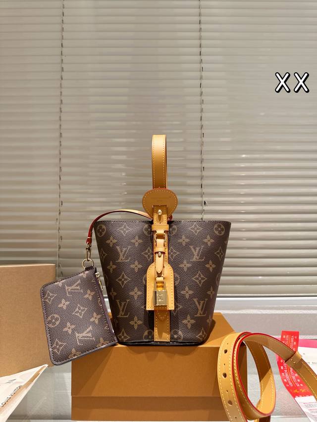 New Arrival with Gift Box LV's Latest All-In Bob Handbag from the Boutique Pred