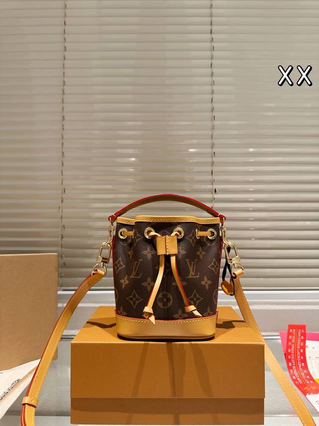 Original Handbag, top-quality LV Mini Bucket Bag! A must-buy! The hottest super