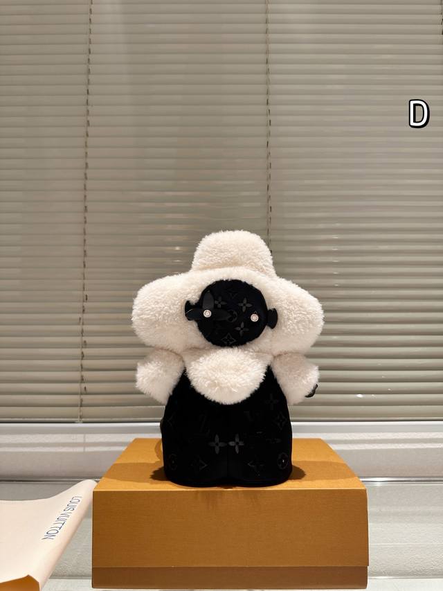 Comes with gift box LV Christmas limited edition adorable baby blue So cute Viv