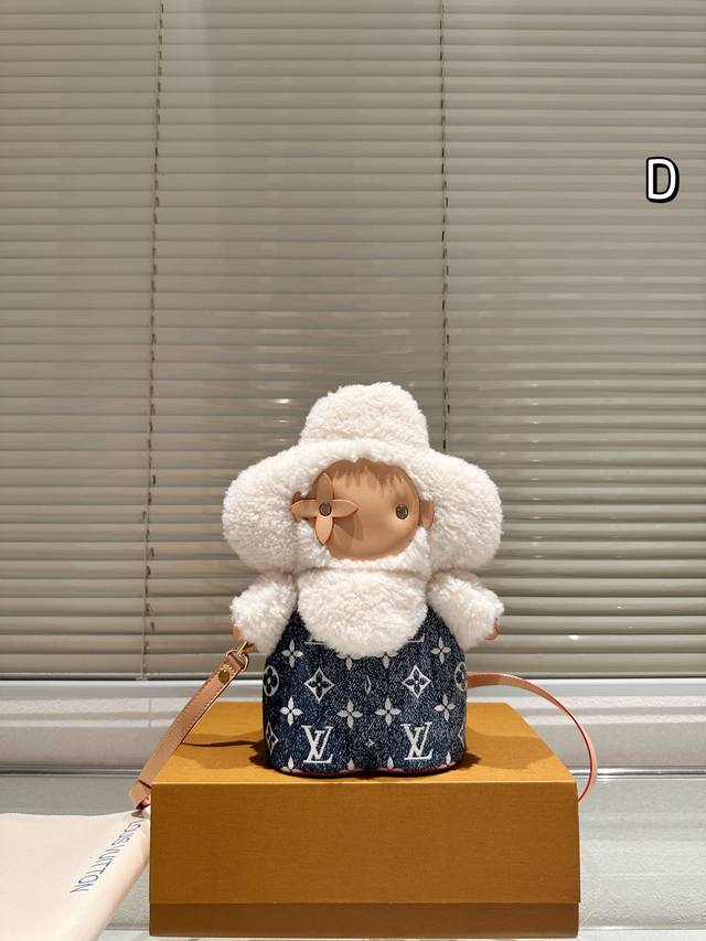 Comes with gift box LV Christmas limited edition adorable baby blue So cute Viv