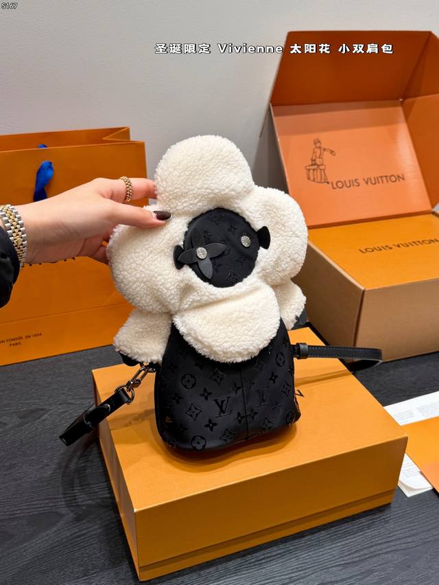 Gift Box Packaging Size: 14*29Cm LV Christmas Series Vivienne Mini Backpack Sunf Gift Box Packaging Size: 14*29Cm LV Christmas Series Vivienne Mini Backpack Sunf