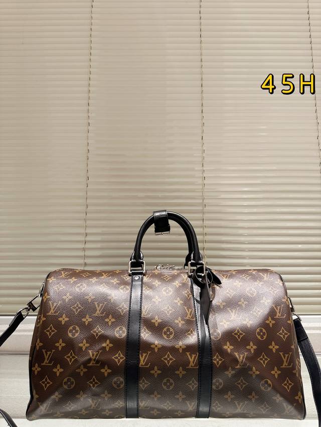 Same Price High-Version Travel Bag Super Cool LV Keepall Monogram Travel Bag LV