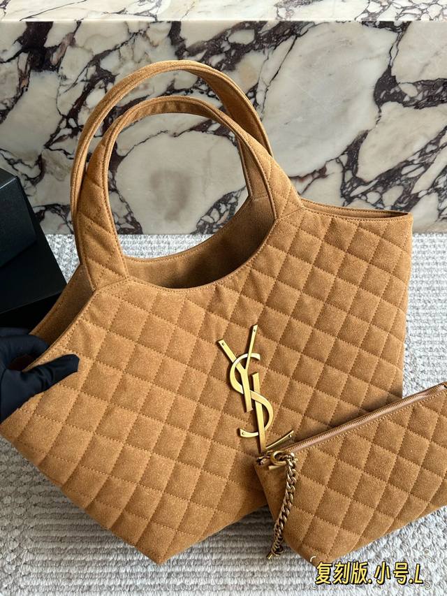 Size 31*24 YSL's popular large tote bag The large hardware logo is finally the s