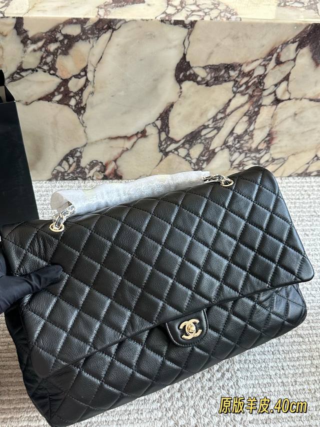 Unboxed Lambskin Bag Size: 40*25cm Chanel CF Airport Bag, G-Dragon's Same Style