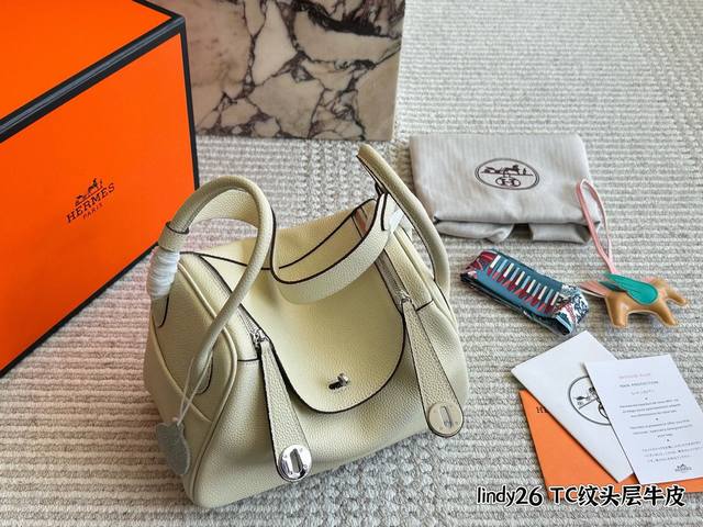 Original Top Layer TC Cowhide Do you know the story behind the Hermes Lindy? As
