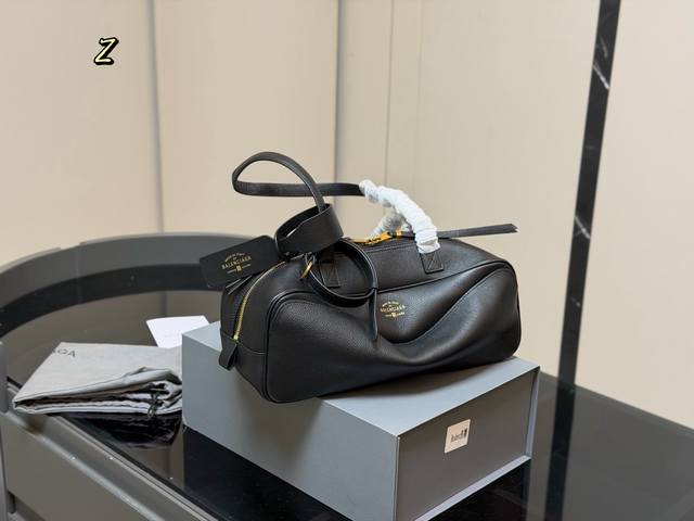 Comes with box Size: 32*12.5Cm Balenciaga Carrie Bowling Bag Niche High-End Sho