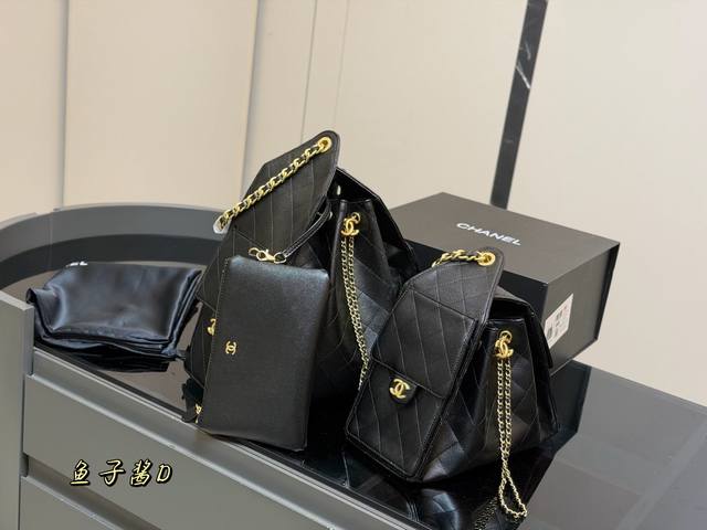 Comes with box Chanel 25 Bag Absolutely gorgeous This year's Chanel 25S series