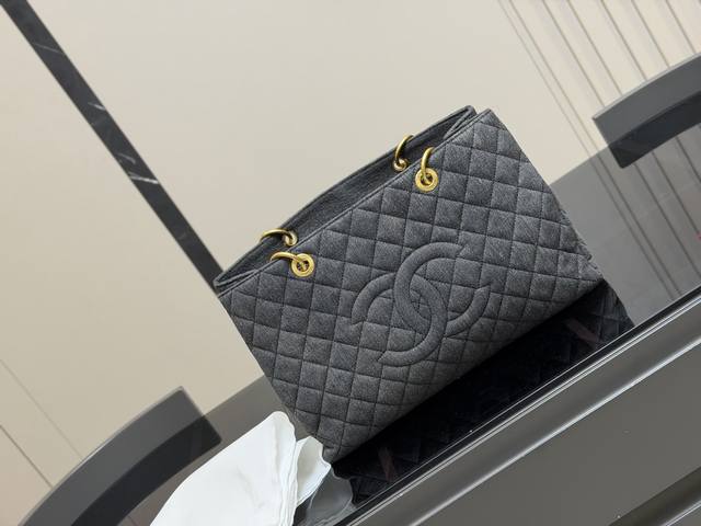 Chanel Gst series - extremely rare and highly sought-after Developed and replic Chanel Gst series - extremely rare and highly sought-after Developed and replic