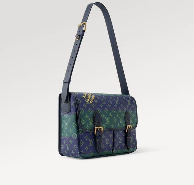 M15187 Top-tier original single-piece with variable code chip 163C. This Satchel