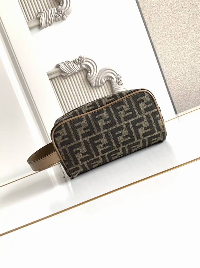 Original quality, exclusively developed, 100% top-grain cowhide, matching monogr