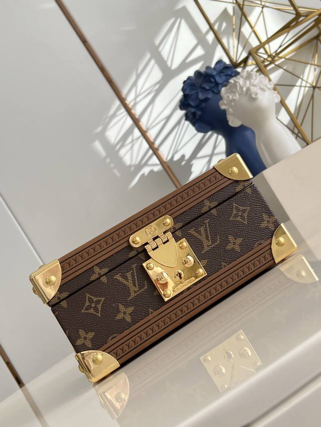 Factory Price p Top-tier original monogram tissue box, multiple colors available