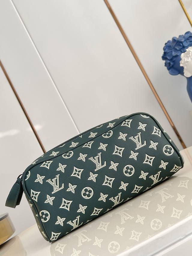 Factory Price p Top-tier original M27180 green-embossed Doppelganger Kit toiletr