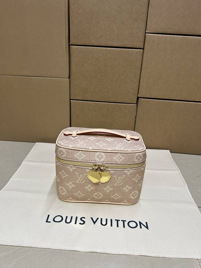 High-quality M15170 cat-shaped cosmetic bag, custom-made all-steel hardware, or