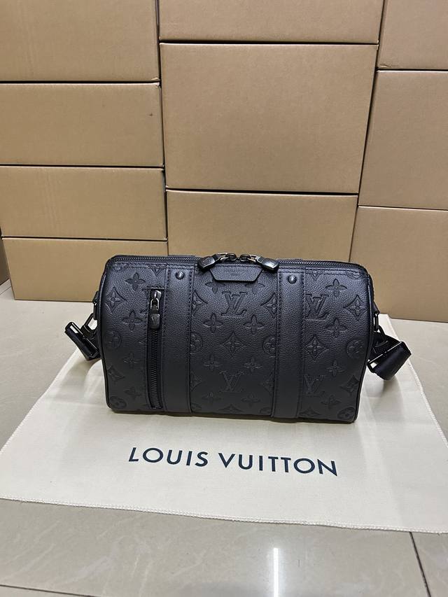 High-quality M26750 new top-grain original leather, premium workmanship, 163 ch