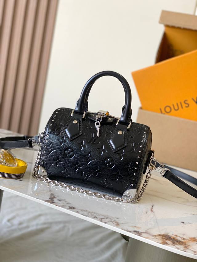 Premium Mb163C chip version original leather. This Speedy Trunk 20 handbag is m