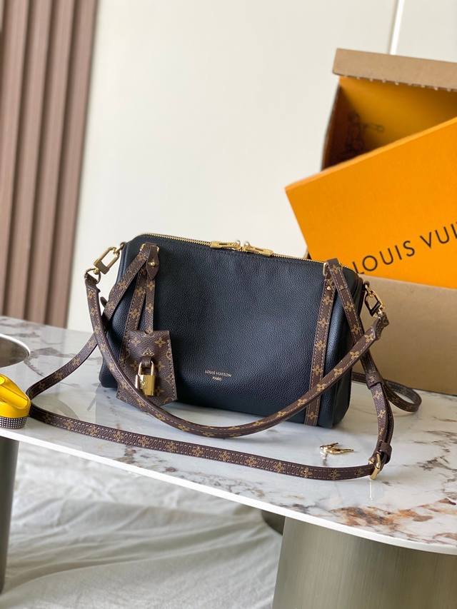 Premium Mb Original Leather Express Small Handbag Model: M26039 Black 163C Chip