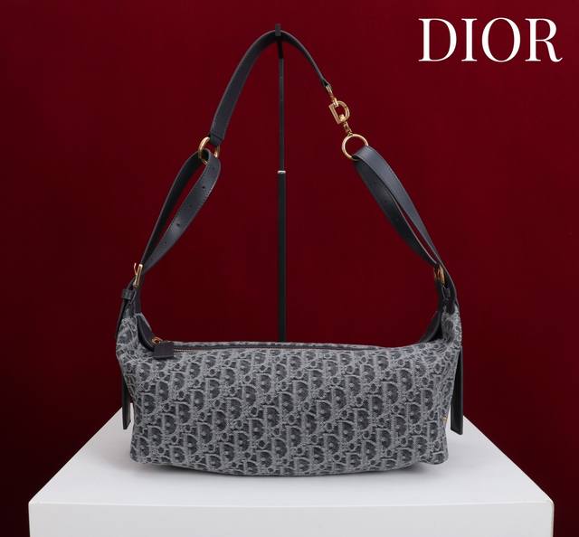 Medium Grey Denim D Size: 33