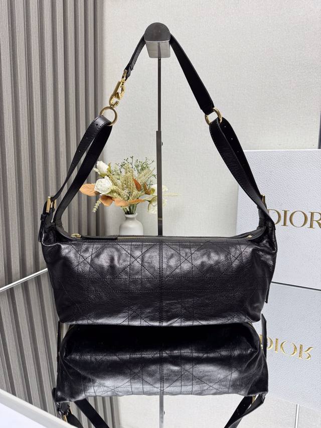This D-Journey handbag is a new addition to the collection, making a stunning d