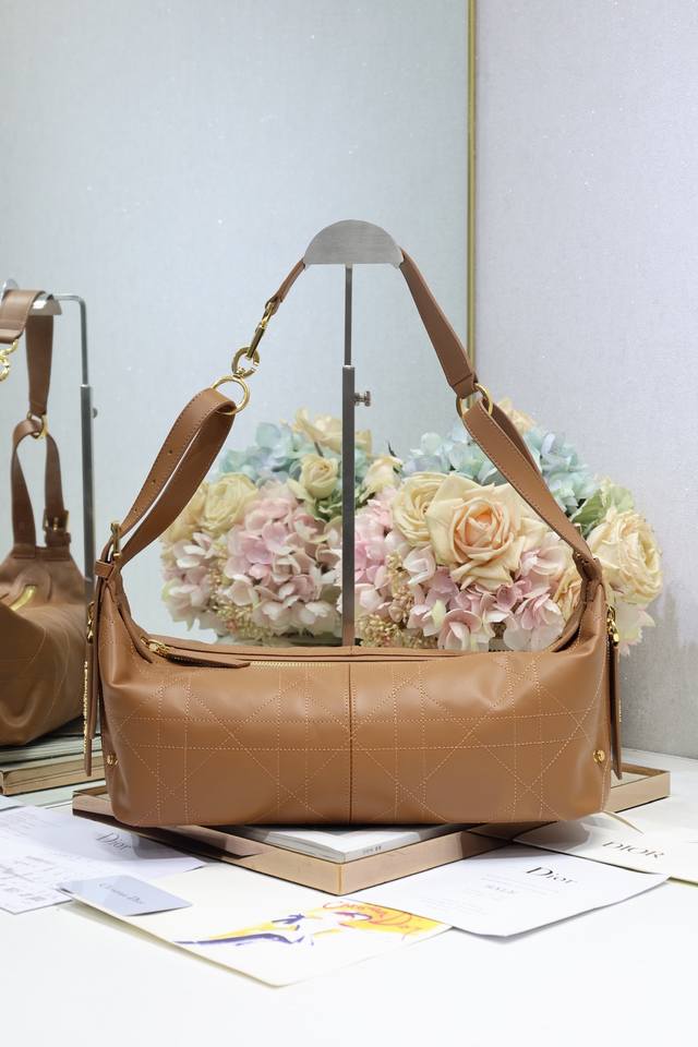 Medium D-Journey Handbag, Caramel Plain Weave. This D-Journey handbag is a new