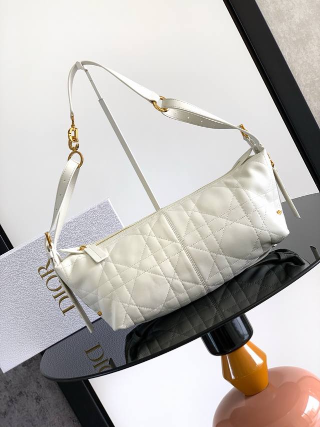 This D-Journey handbag is a new addition to the collection, making a stunning d